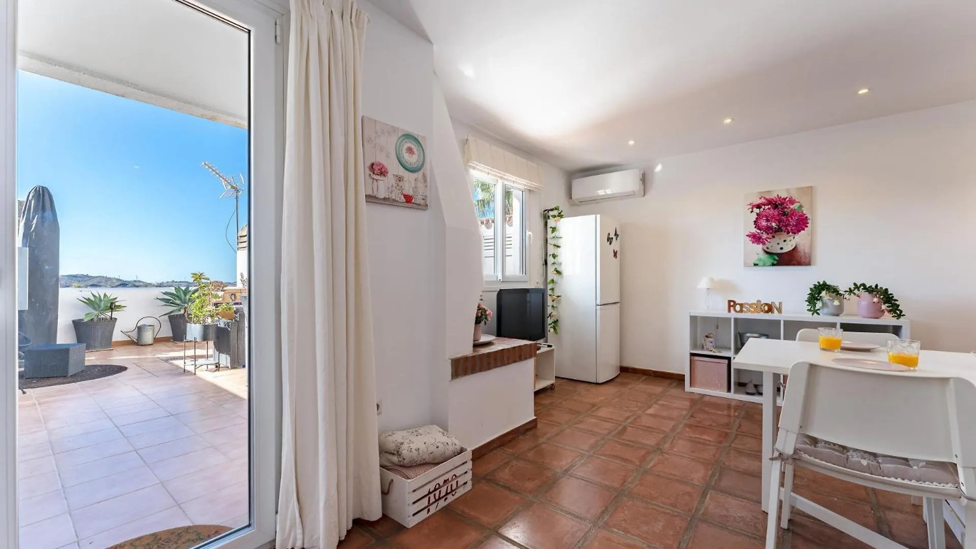 Beautiful Townhouse Close To Fuengirola Malaga Spain