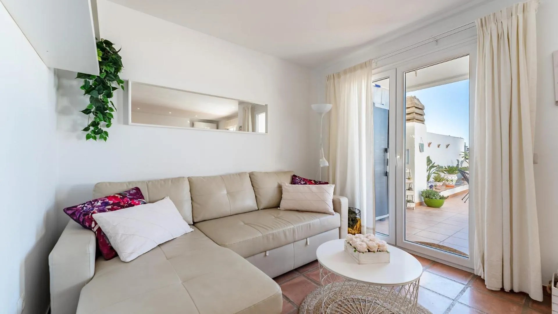 Beautiful Townhouse Close To Fuengirola Malaga