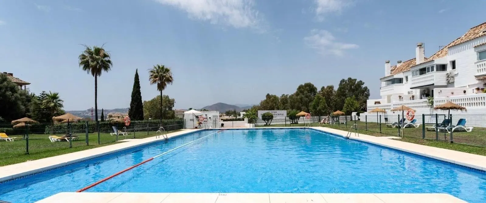 Beautiful Townhouse Close To Fuengirola Μάλαγα 0*,
